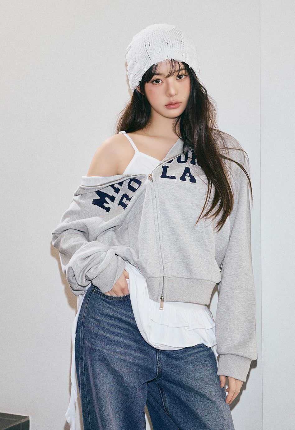 Rolarola - Maison De Rola Embroidery Hood Zip-Up