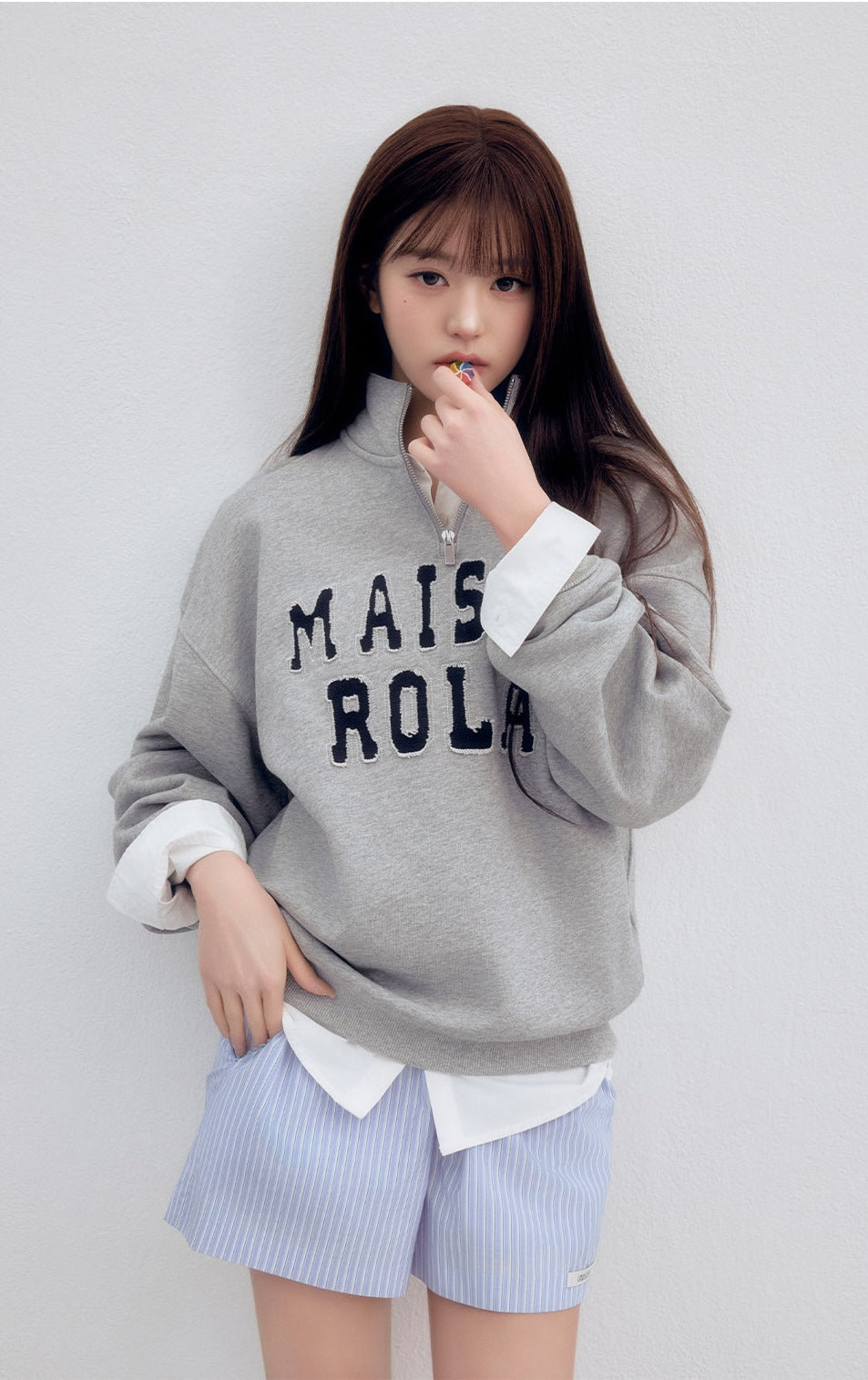 Rolarola - Maison De Rola Embroidery Half Zip-Up